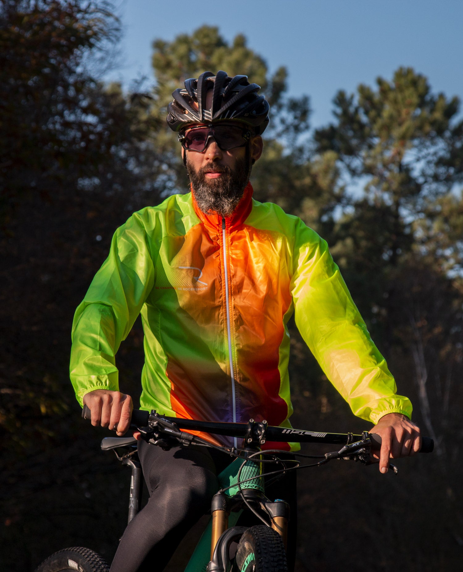 HYPE ultralight raincoat